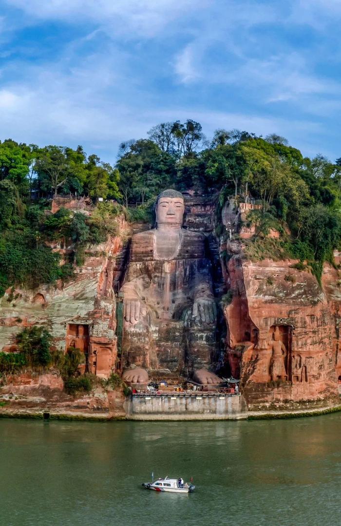 乐山自贡美食之旅招募，不能吃辣不吃内脏的别来啊