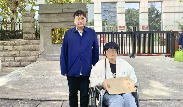 “河南女企业家被刺案”二审开庭：被告人未认罪，法院未当庭宣判