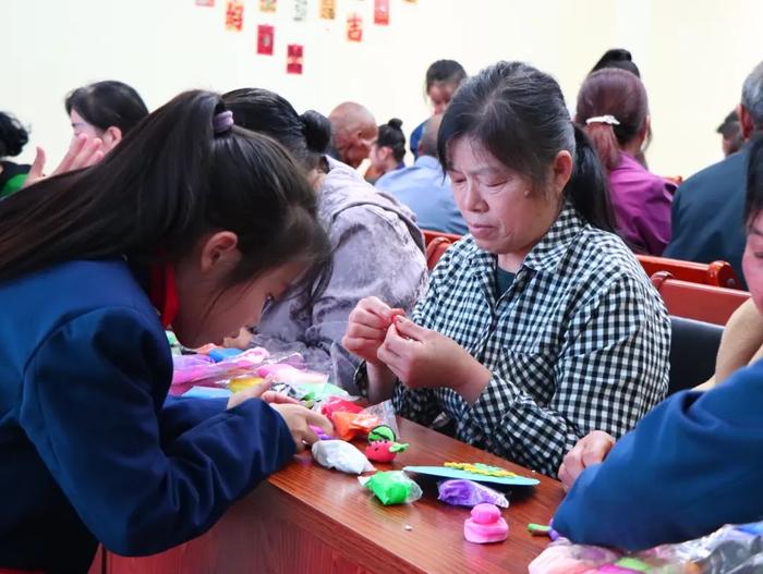 未央区杨善寨小学开展“我们的节日·重阳”主题活动