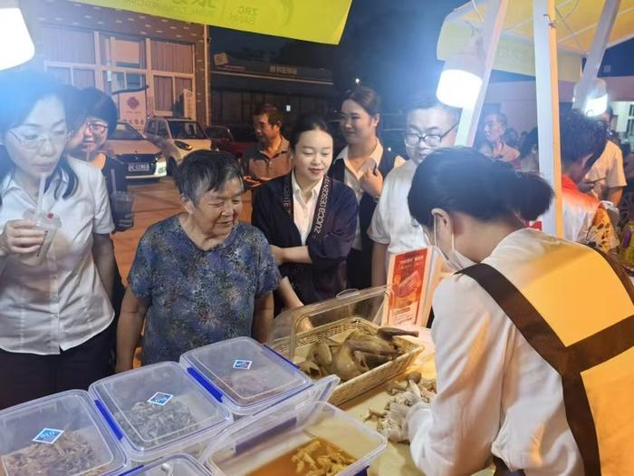 张家港：遇“践”文明夜集市，点亮居民新“夜”态