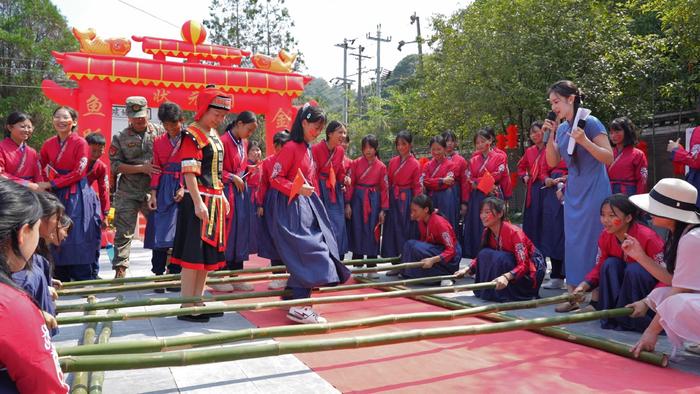 广西富川：乡村旅游多点开花 激发假日经济新活力