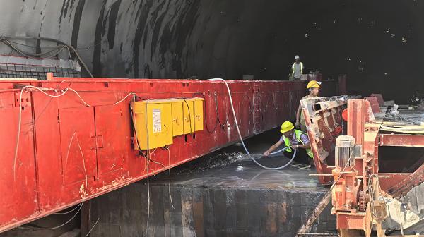 广东铁投集团管内铁路项目全速冲刺 多项重点工程迎新突破