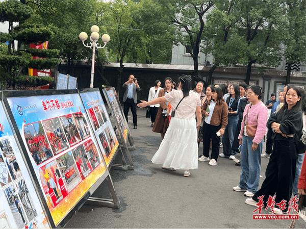 “国培计划”怀化市家校共育能力提升研修班赴桃源县学习考察