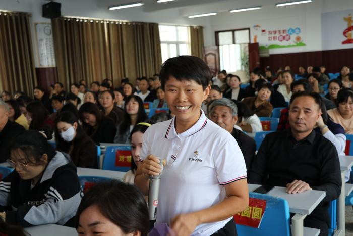 反邪教宣传教育走进南阳市第三十三小学