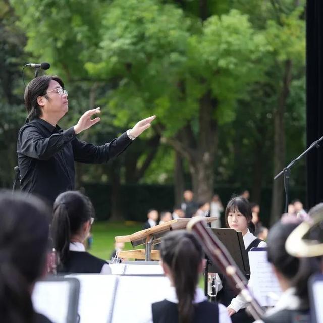 看~上海国际艺术节舞台上虹口学子的风采