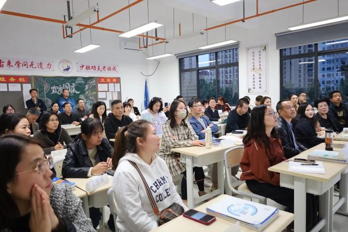 西安交大附中空港校区第三届家委会成立大会、第一次家委会工作会议暨高2027届家长会圆满召开