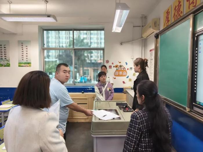 未央区红旗小学召开本学期第一次家长会