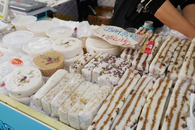 干货特产、水果生鲜、熟食卤味……这里的“秋日市集”烟火气满满