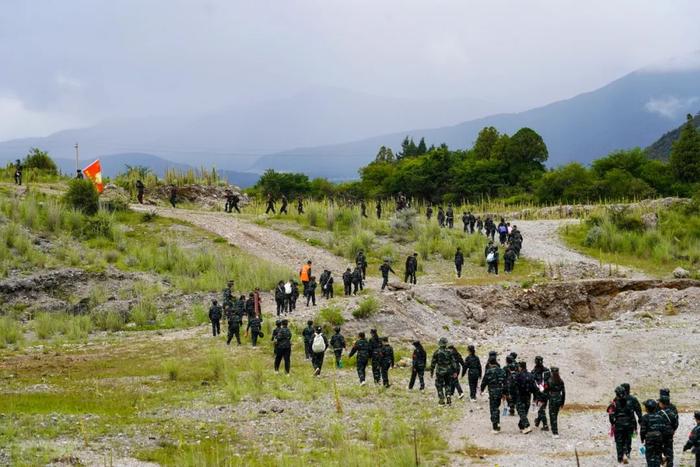 丽江radio【早安丽江】中国户外运动产业大会：马术、射击、热气球、丛林穿越……丽江等你打卡