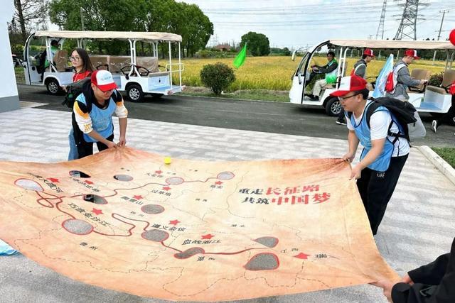 当红色文化与民族团结遇见定向越野，新浜这场活动趣味十足