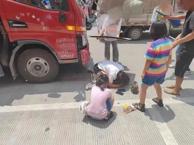 惨不忍睹！4岁男孩被大货车拦腰碾过！但一群医生将他“拼接”好了！最新：已走着入幼儿园啦