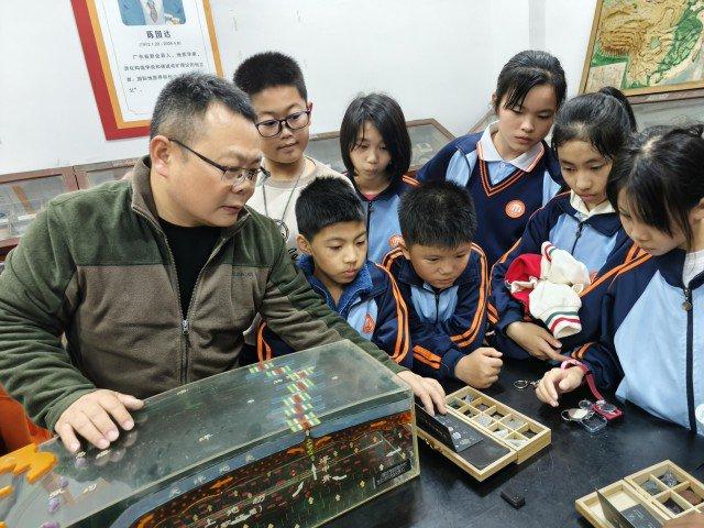 拓展科学视野︱湘大附校小学生到湘大开展研学活动