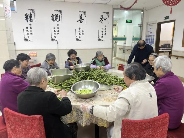 100岁老人就有10名的养护院，究竟什么样？