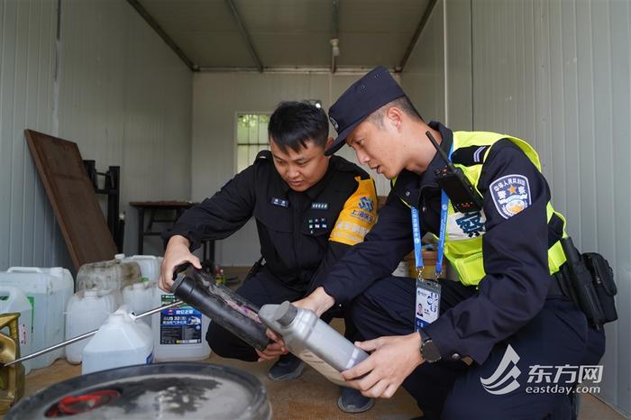 高峰期安检车辆700余辆次 全力保障进博会，上海警方开启24小时远端安检