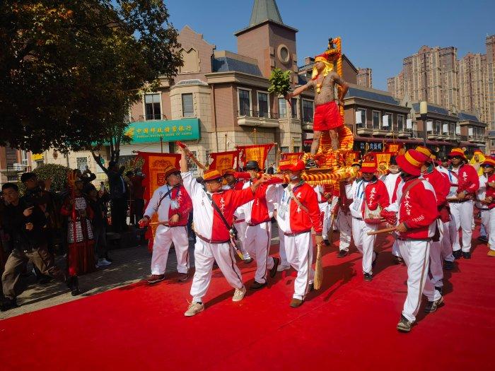 “圣德长昭·福佑中华”2024妈祖秋祭大典暨两岸妈祖文化交流活动在青岛举行