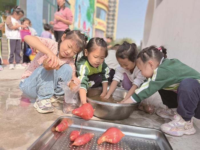 复兴区第一幼儿园开展劳动实践活动