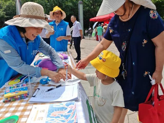 小额资助项目｜自然课堂：动手动脑学环保，趣味科普风靡亲子家庭