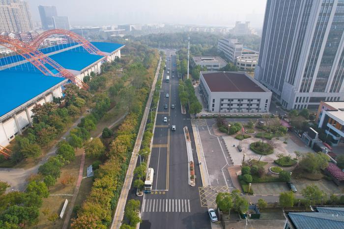 加强区域间人员往来 中交路建碧湖路扩宽改造工程项目实现品质提升段贯通