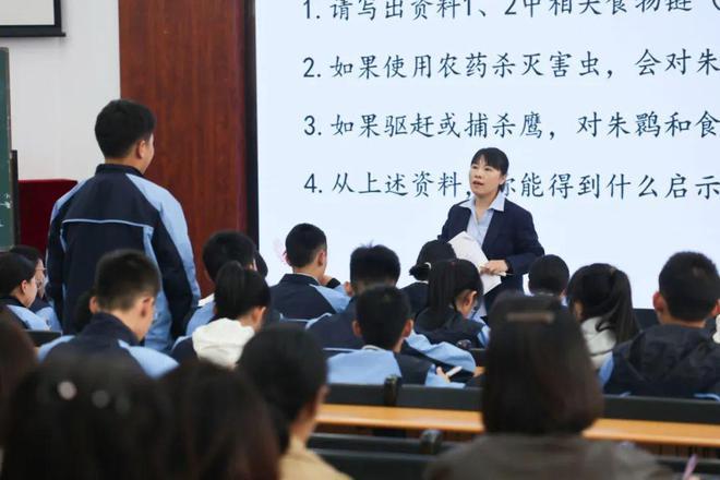 新疆自治区地级骨干教师教学创新能力提升研修活动在西安市阳光中学举行