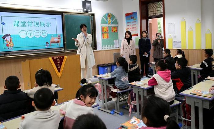 碑林区实验小学举办一年级常规验收活动