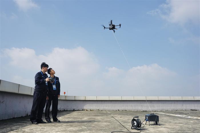 上海“空中警察”助力进博安保工作，全天候守护平安