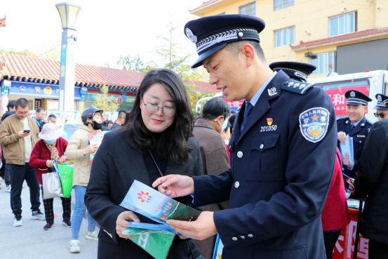 甘肃景泰：开展反邪教警示教育宣传暨文化科技卫生“三下乡”活动