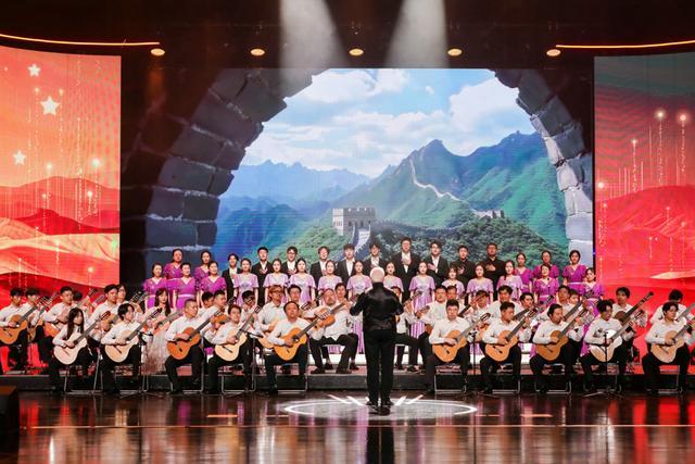 国际吉他大师与国内民乐团一同演绎《西游记》片头曲……上海国际吉他艺术节落幕