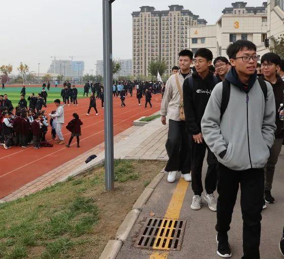 互学共进 深度交流丨西安交大附中空港校区与友好学校新加坡华侨中学开展2024年校园浸濡交流活动