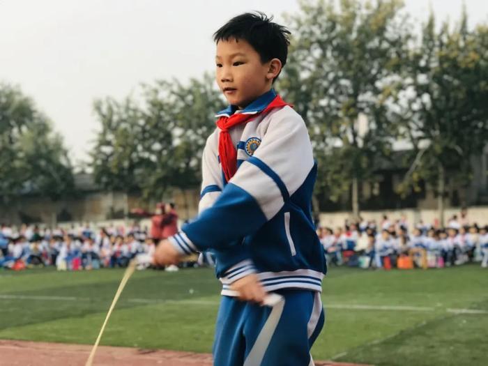 绳彩飞扬 舞动阿房——沣东阿房宫小学第五届三跳运动会