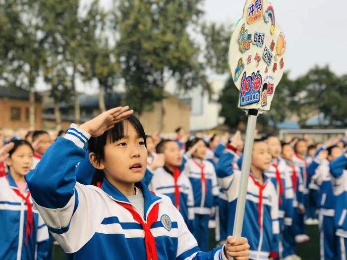 绳彩飞扬 舞动阿房——沣东阿房宫小学第五届三跳运动会