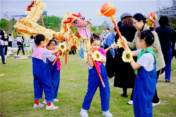 “‘育’见美好 让陪伴更有温度”奉贤区育儿加油站专场活动成功举办