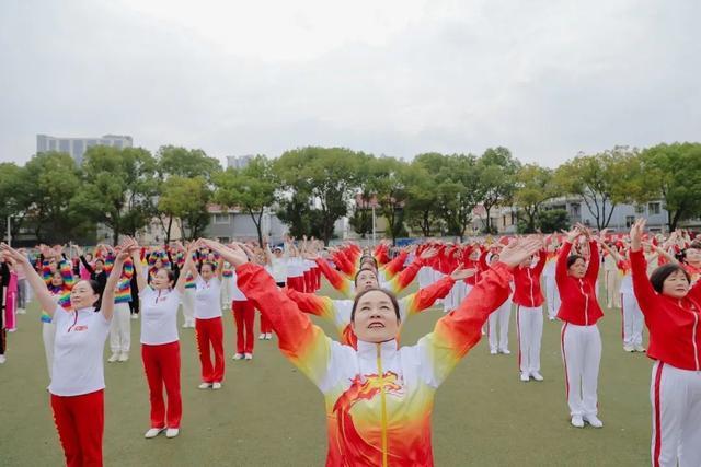 全民健身一“齐”舞，这场展示和比赛超燃超嗨