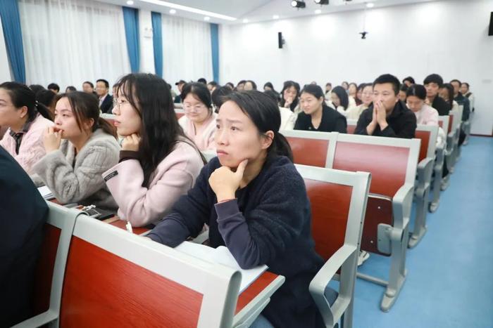 西安思源中学召开师德师风问题专项整治会