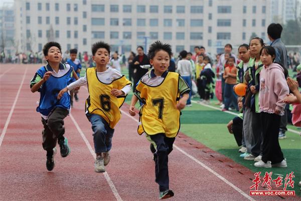 龙山县华塘芙蓉学校：2024年第二届秋季田径运动会圆满落幕