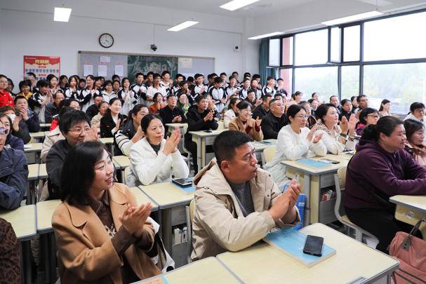 家校携手促成长 同心共育向未来| 石家庄卓越中学高中部召开期中考后家长会