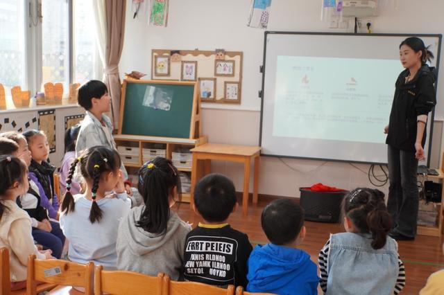 区应急管理事务中心与虬江路幼儿园签订共建协议