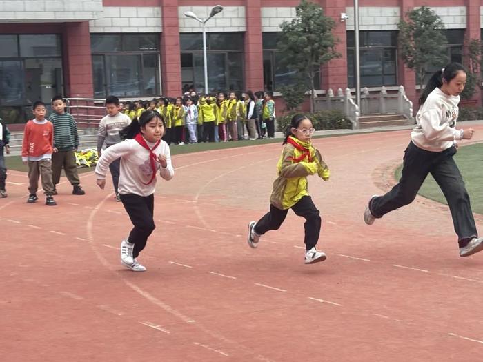 未央区西航二校2024年学生体质健康测试运动会