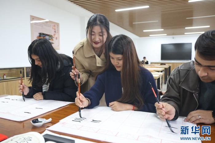 【云南青年说】柬埔寨留学生被“中国味”圈粉