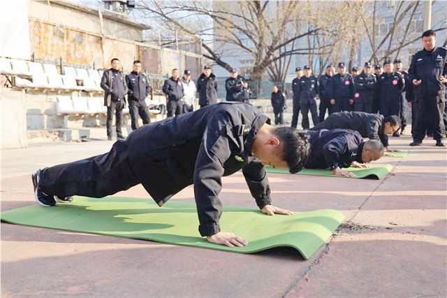 采油八厂保卫大队技能大比武“竞”显身手