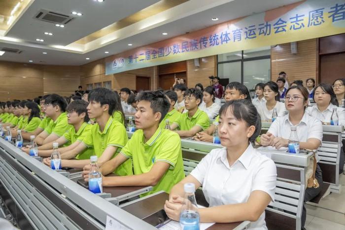 央媒看海南丨人民日报海外版关注运动会：民族体育之花绽放海南