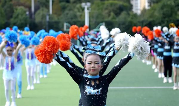 盘龙区930名中小学运动员田径场上逐梦青春