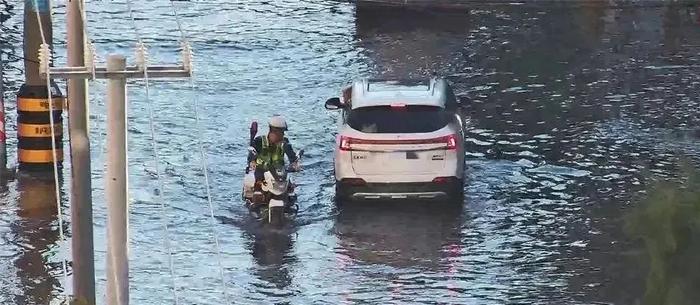 广西广东等沿海地区突发海水倒灌！原因分析→