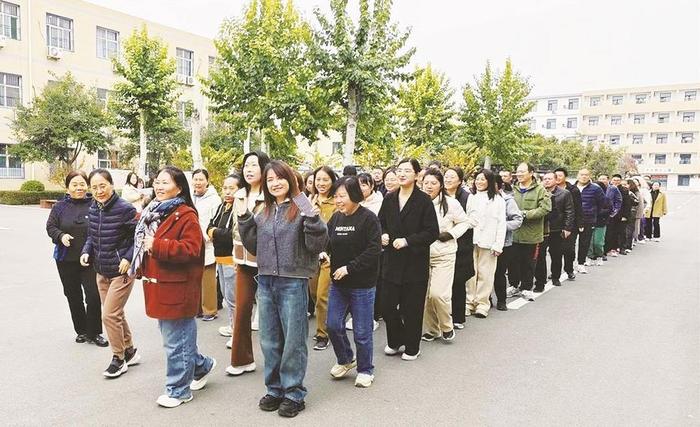 荀子中学师生冬季长跑活动开启