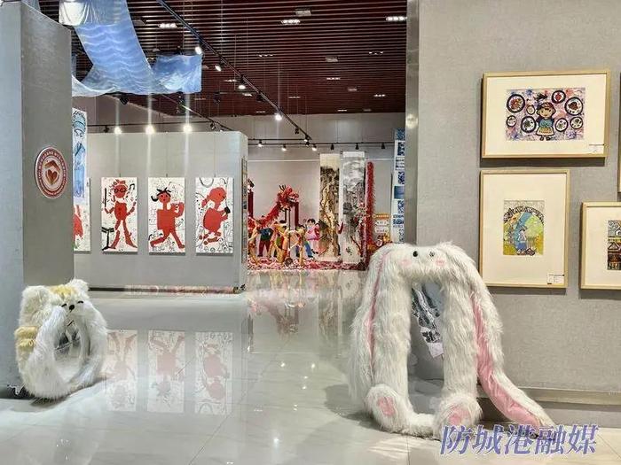 150多幅特殊少儿美术作品在防城港市展出