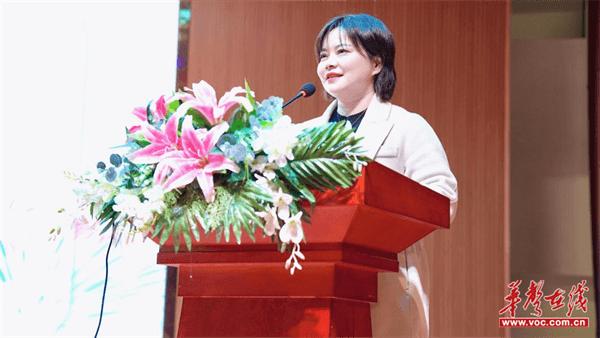 临澧县丁玲学校举办“解码青春期，同心赋能促成长”家长课堂