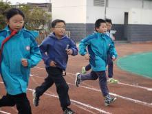 灞桥区岳家沟小学举行体质健康达标运动会