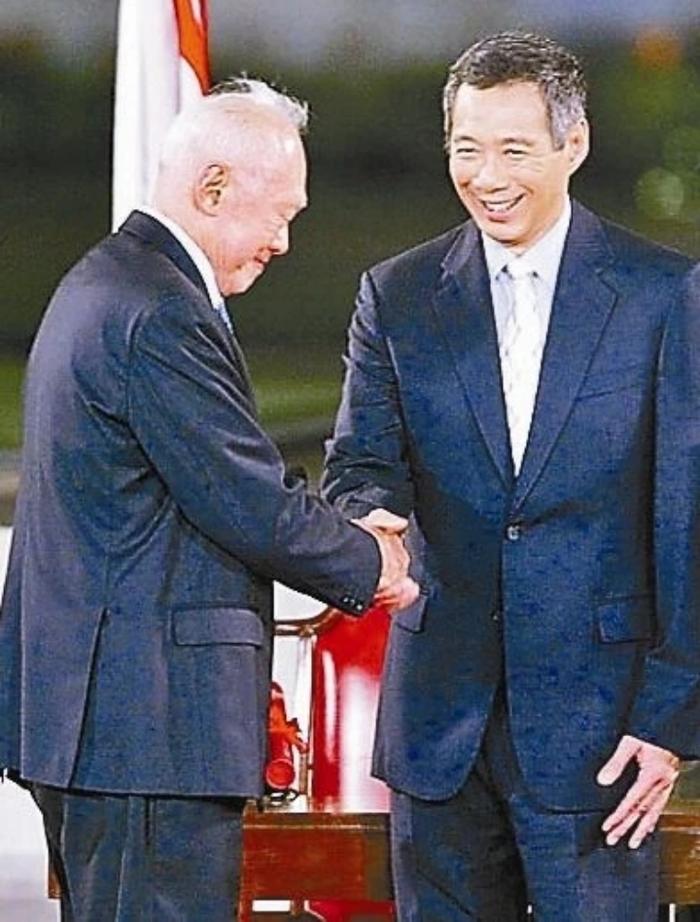 李显龙访华,什么情况?