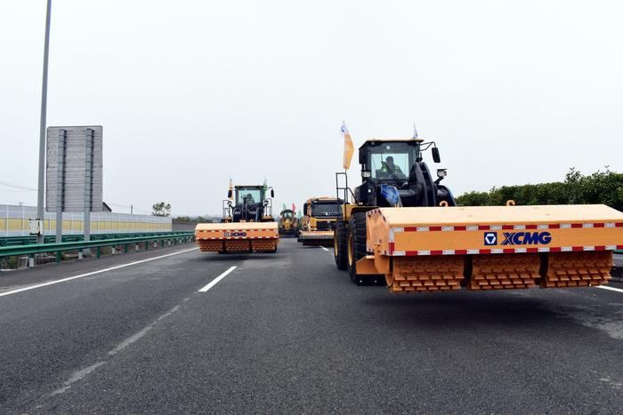 湖北举行公路领域防范应对低温雨雪冰冻灾害联合演练