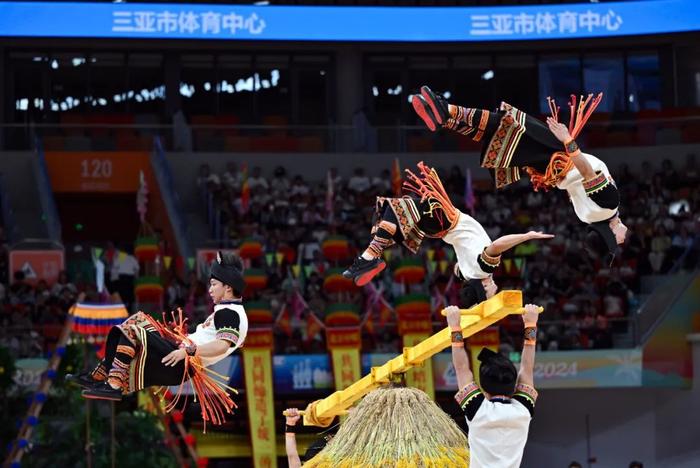 这些“绝活”场面太震撼了！网友喊话：上春晚！