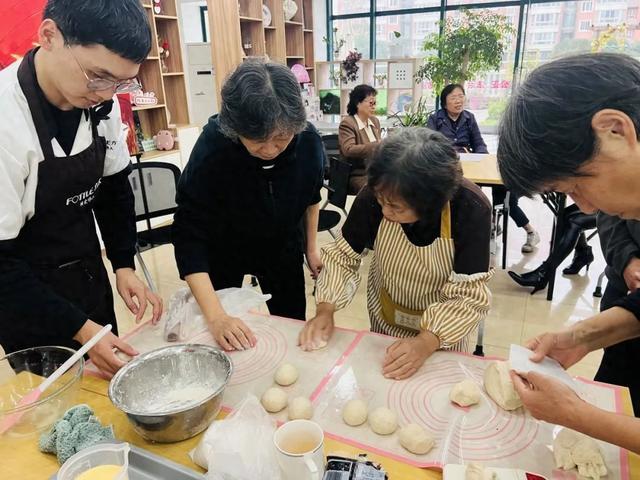 社区“麦香”美食活动，开启邻里幸福“食”光